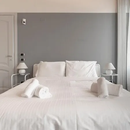 Apartamento Cozy Flat With Big Balcony Few Steps From Arena Verona